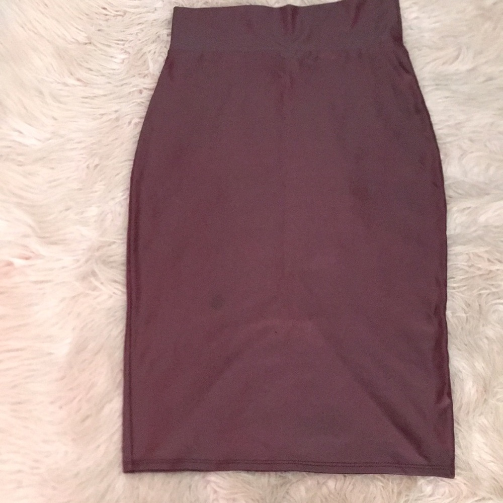 Burgundy high rise skirt. Leather